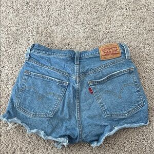 Levi’s Denim Distressed Women Shorts size 26